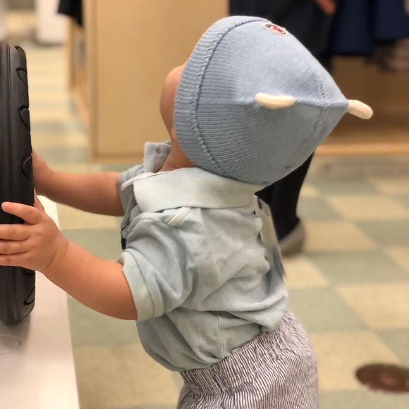 Babies Moncler beanie with ears - Picture 7 of 8